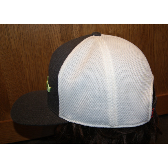 Vintage Rare Oakley SnapBack Hat 110 Flex fit Tech Gray White Trucker Cap - Picture 5 of 7